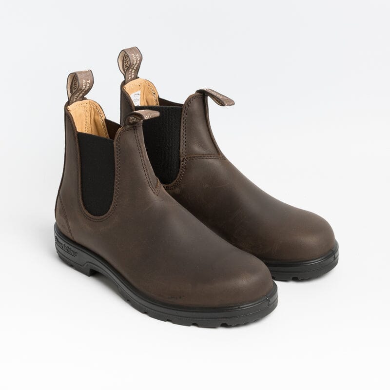 Dark shop brown blundstones