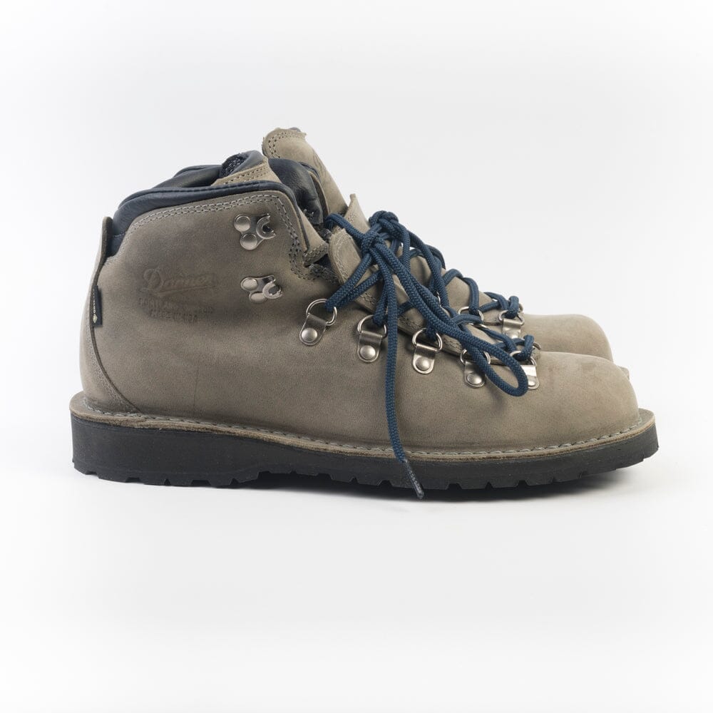 DANNER -Hiking Boot 33290 - Mountain Pass Gunmetal - Grigio Scarpe Uomo Danner - Collezione Uomo 