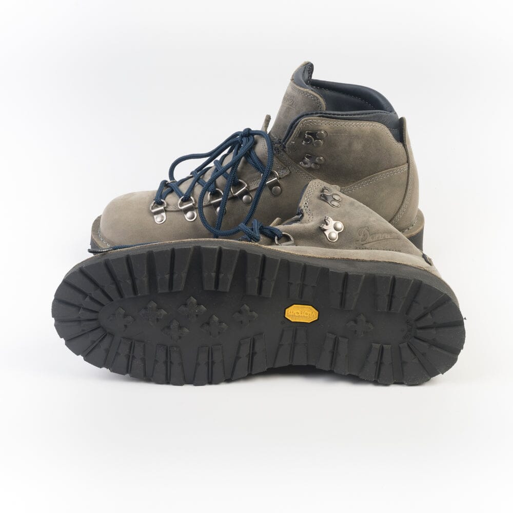 DANNER -Hiking Boot 33290 - Mountain Pass Gunmetal - Grigio Scarpe Uomo Danner - Collezione Uomo 