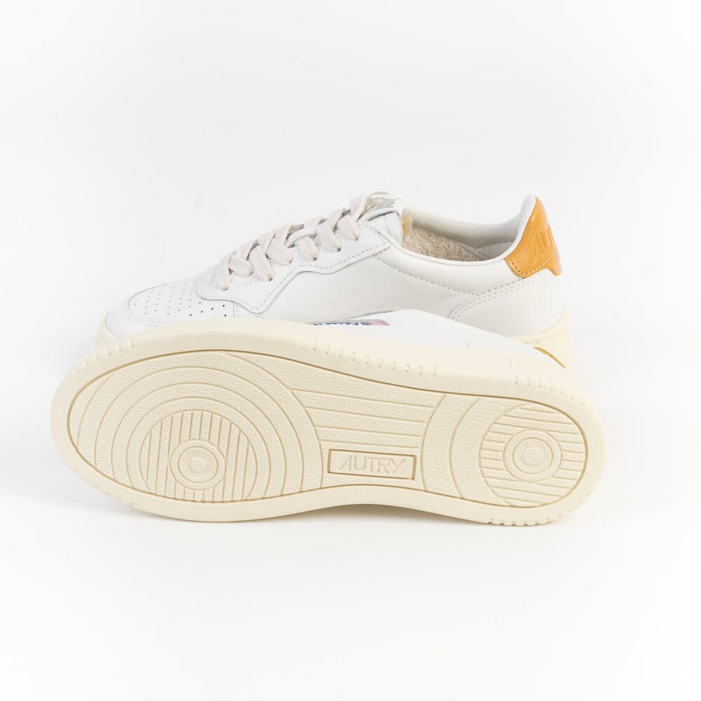 AUTRY - AULW LL70 - Sneakers LOW WOM ALL LEAT - Bianco Honey Yellow Scarpe Donna AUTRY - Collezione donna 