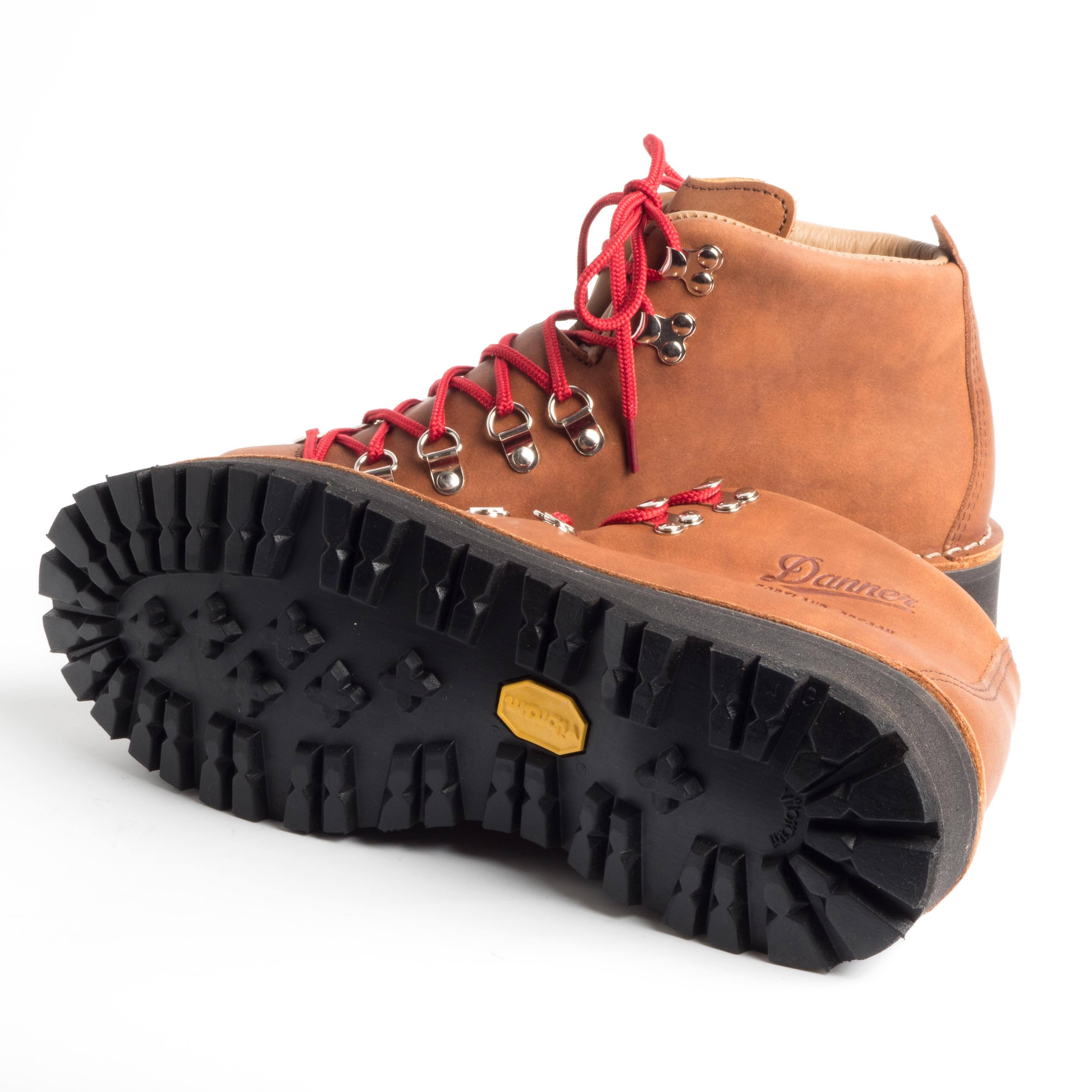 DANNER - AI 2018/19 - 31528 - Mountain Light - Cascade Clovis Scarpe Uomo DANNER 