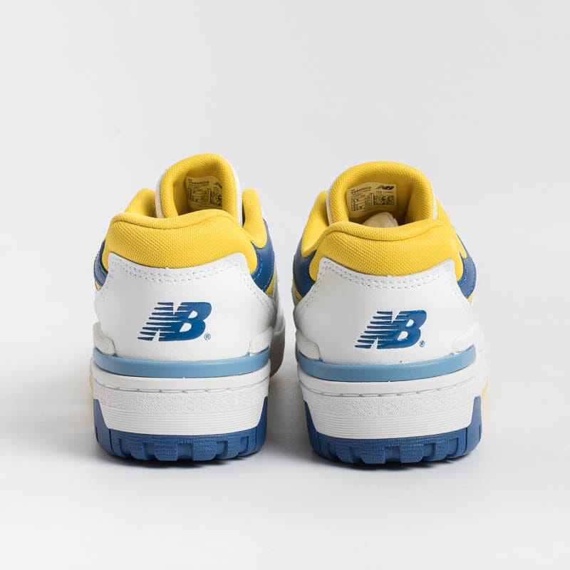 New balance best sale 572 classic cyan